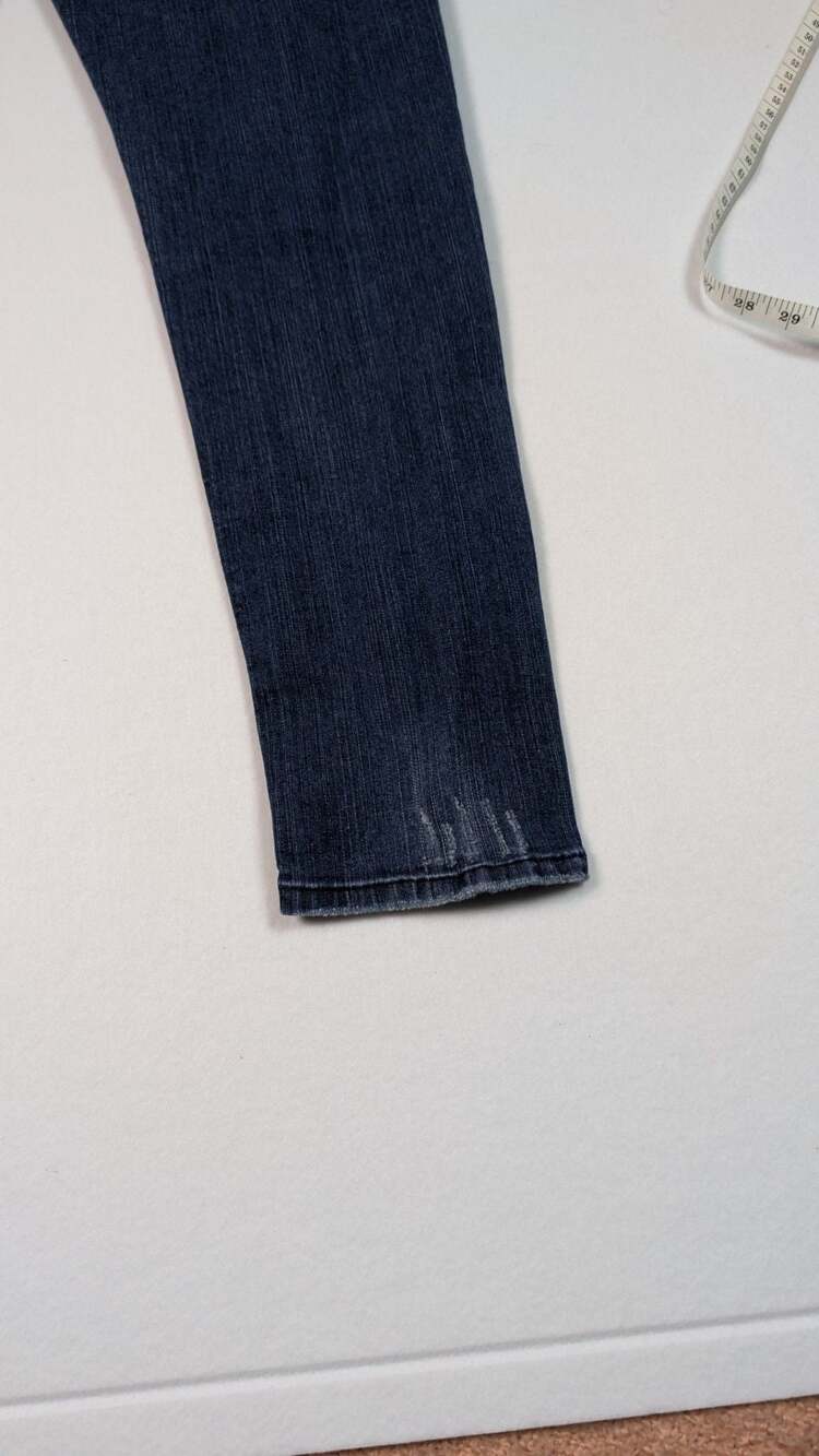 KUT From The Kloth Katy Mid Rise Boyfriend Jeans Medium Wash Stretch Denim 10 - Picture 12 of 15